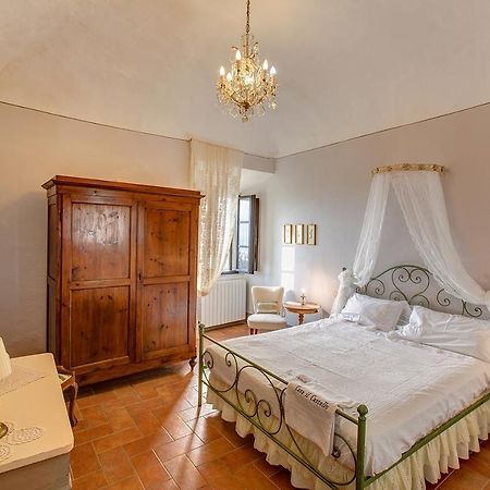 La Rocca Aparthotel กัมบาสซี แตร์เม ภายนอก รูปภาพ