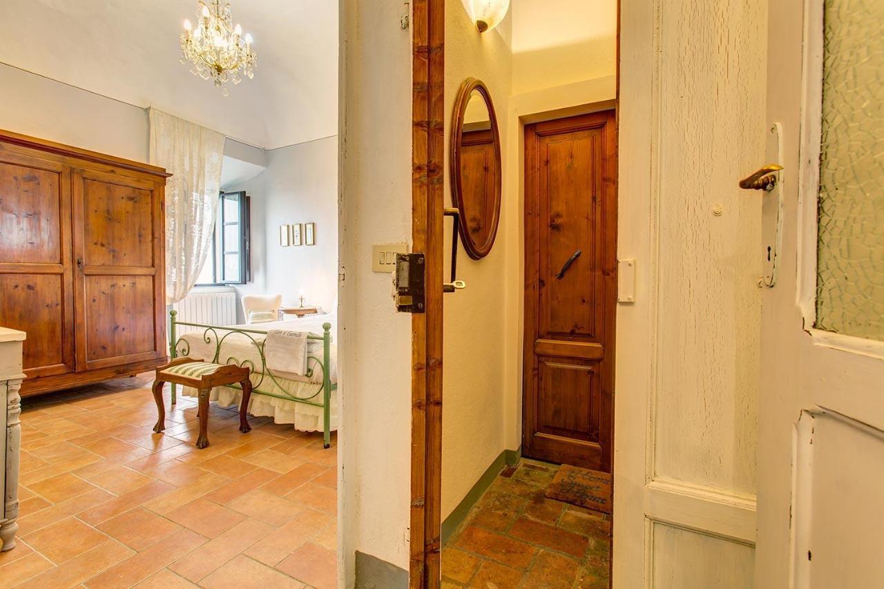 La Rocca Aparthotel กัมบาสซี แตร์เม ภายนอก รูปภาพ