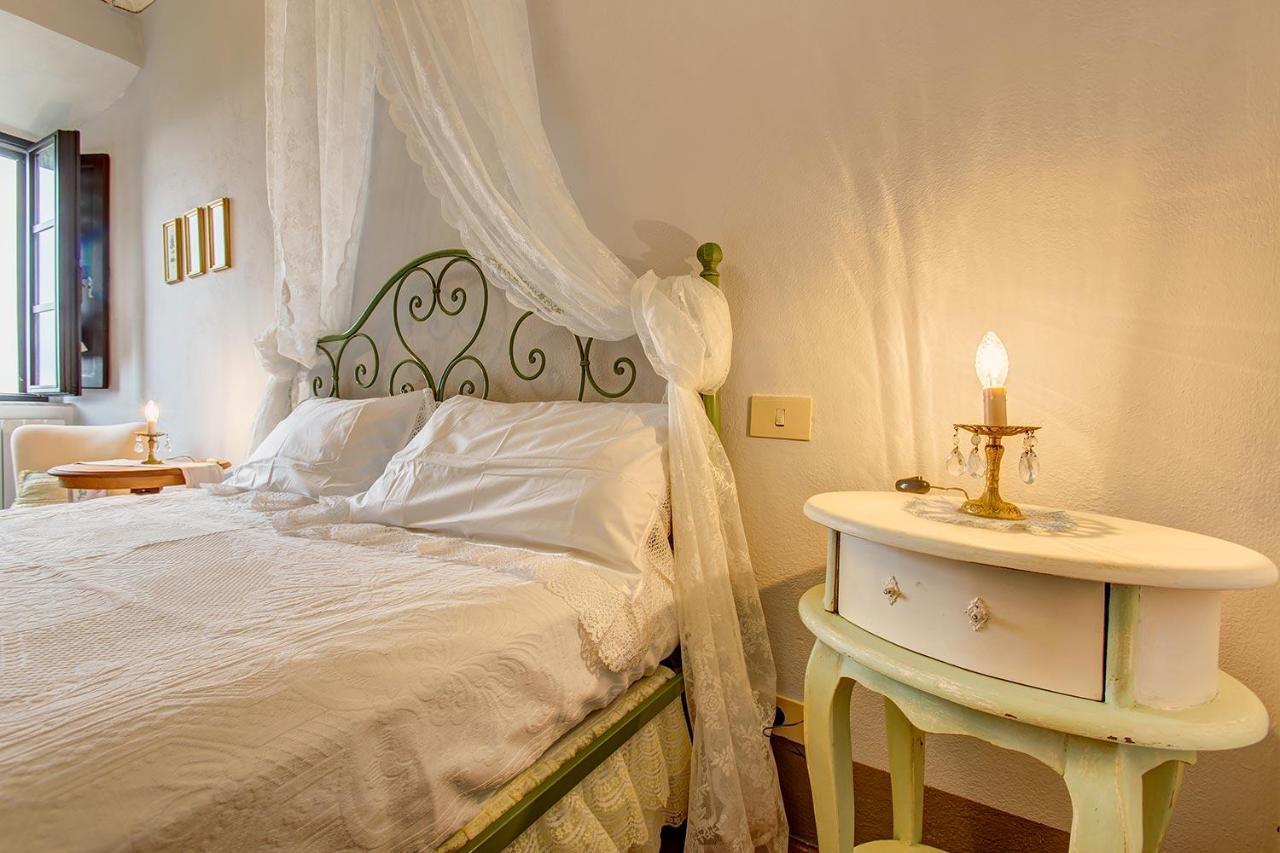 La Rocca Aparthotel กัมบาสซี แตร์เม ภายนอก รูปภาพ